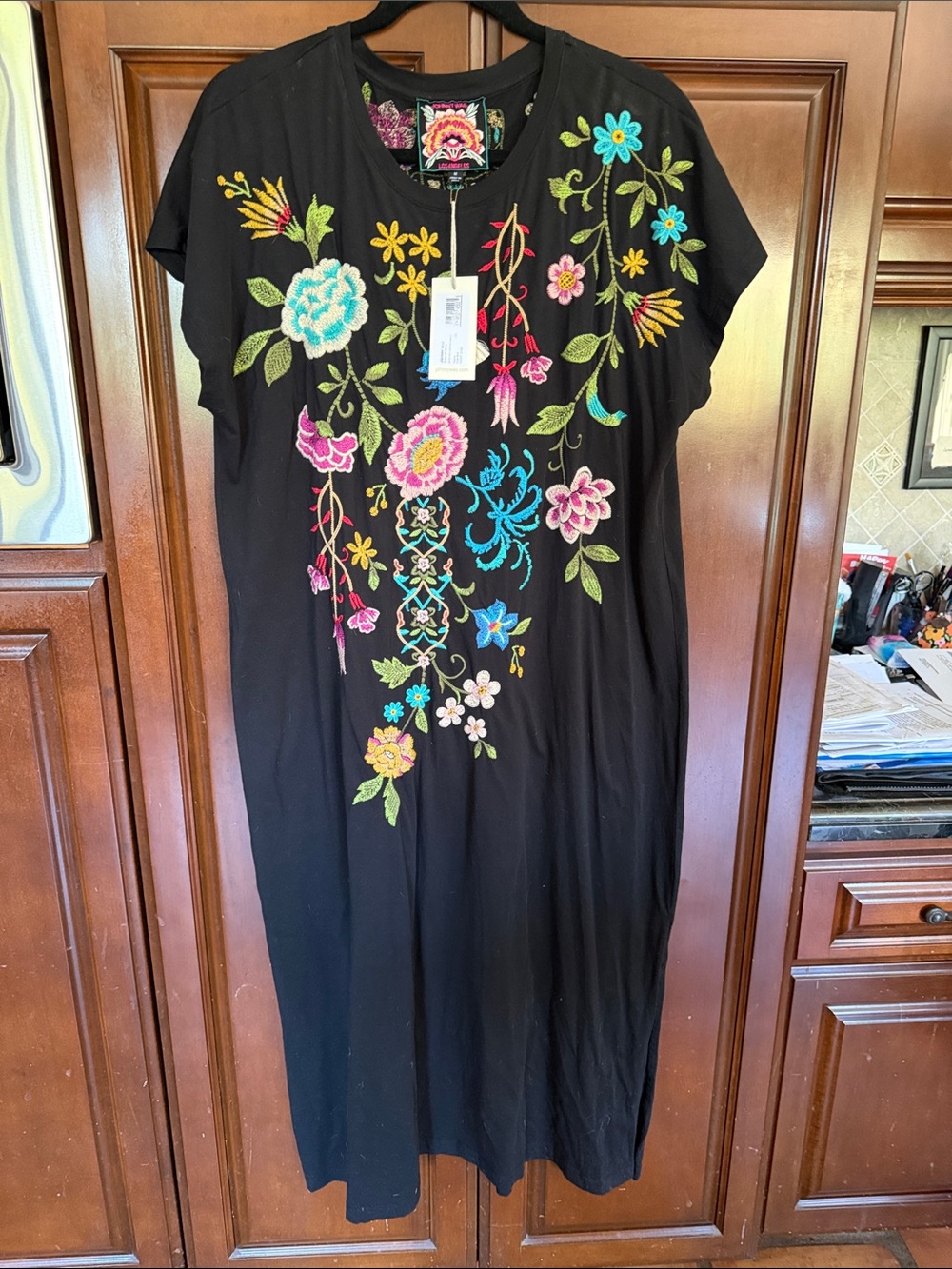 JOHNNY WAS - Black embroidered floral maxi dress with multicolor embroidery